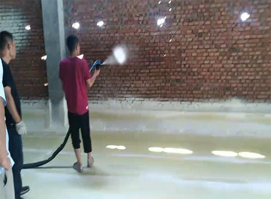 冷库内墙喷聚氨酯厚度是多少厘米